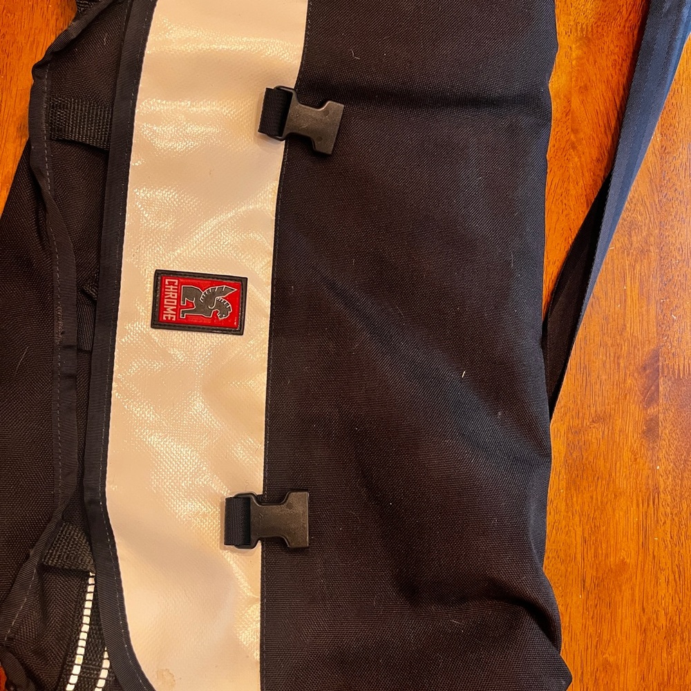 Chrome Black and Gray Messenger Bag